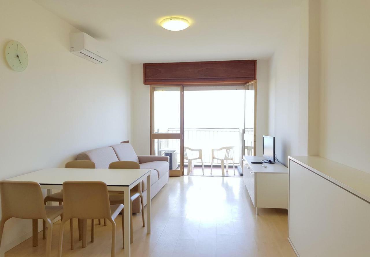 Villa International Lignano Sabbiadoro Exterior foto